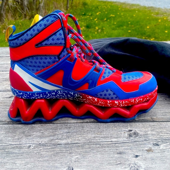 I’m selling a pair of couture mark by Mark Jacobs ninja sneakers - Picture 1 of 10